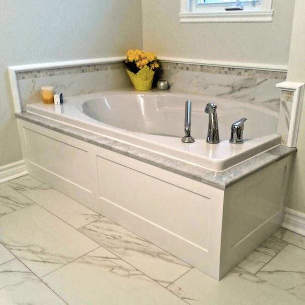 Tub surround